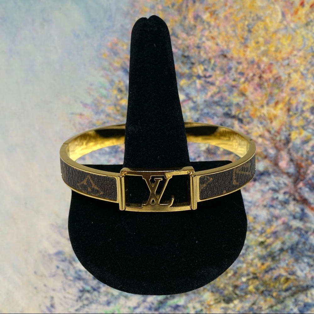 lv bangle